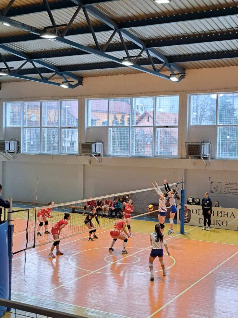 IMG-ef15eeb9a9eabf792c5089b1962f48d1-V-768x1024 Одбојкашице ЖОК „Гацко РД Свислајон“ су побједама обиљежиле викенд за нама