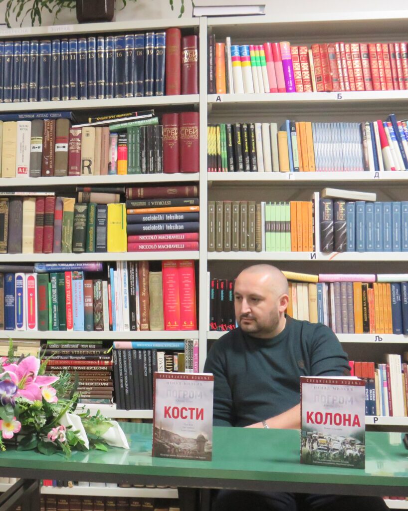 knjizevno-vece-5-818x1024 Narodna biblioteka Gacko predstavila djela pisca Nenada Milkića