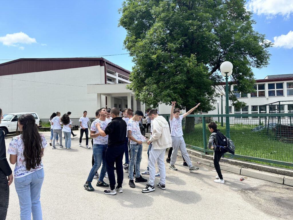 mm2-1024x768 Mali maturanti proslavljaju kraj osnovne škole