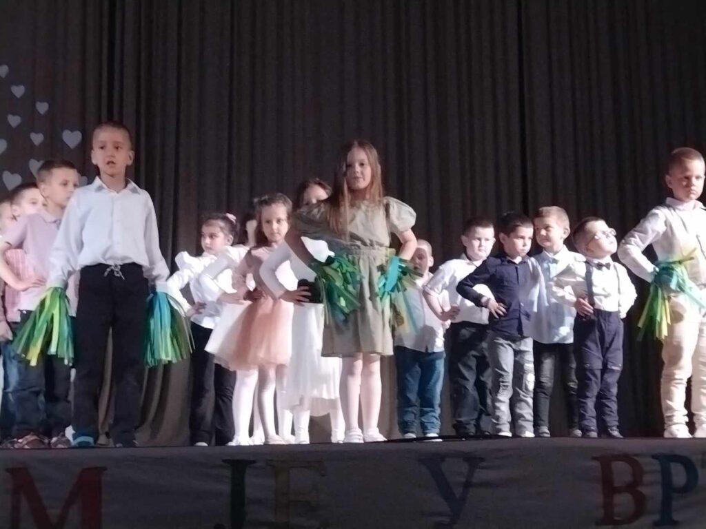 442410008_976746170563775_839501186314186372_n-1024x768 Дјечији вртић синоћ испратио још једну генерацију малих матураната