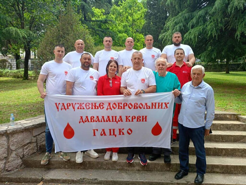 3-1-1024x768 DDDK "Gacko" godišnje daruje preko 700 doza kapi koje život znače