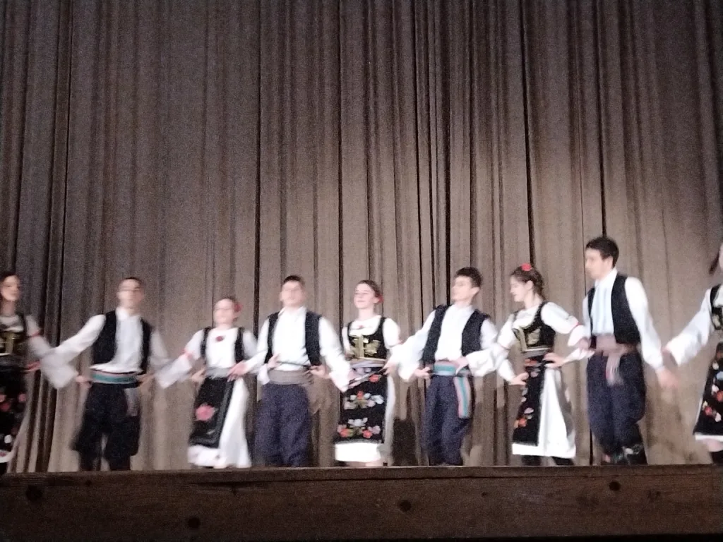 ZELENGORA-1024x768-jpg Чланови драмске секције припремили богат програм поводом Међународног дана матерњег језика