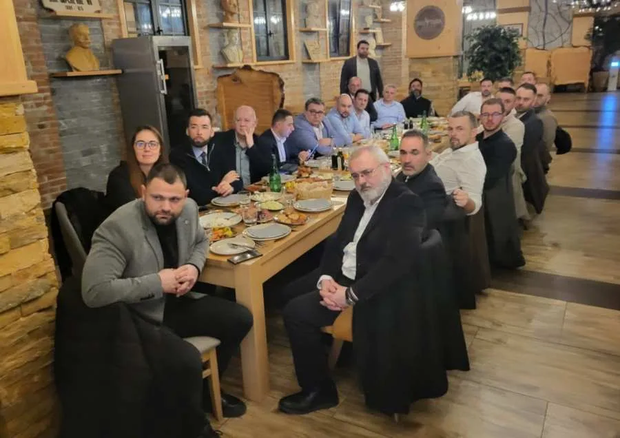 sl-1-jpg На донаторској вечери за завршетак изградње храма Свете Тројице у Гацку прикупљено 302.700 КМ