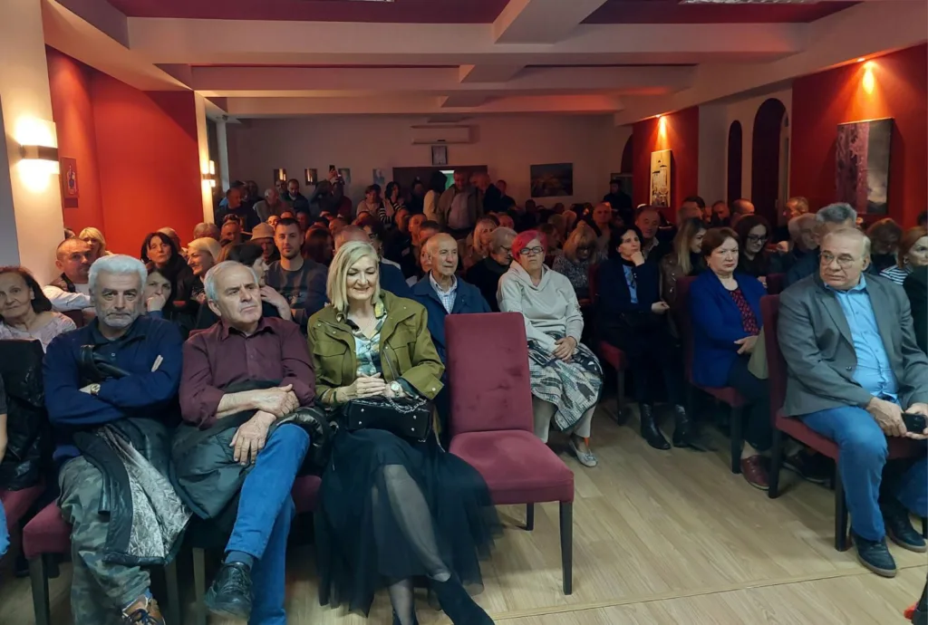 20250425_113915-1024x690-jpg Promovisana zbirka pjesama "Pogrebnik na bijelom konju" autora dr Zlatana Ivkovića