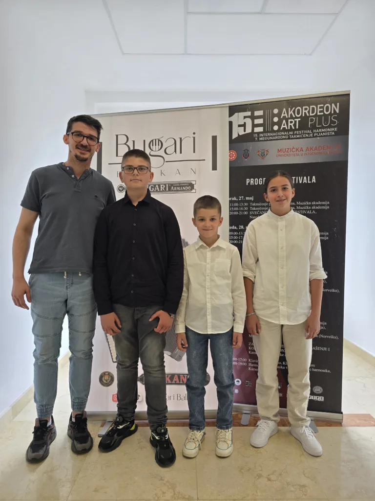 druga-djeca-768x1024-jpg VELIKI USPJEH NAŠIH UČENIKA NA FESTIVALU "AKORDEON ART PLUS 2025"