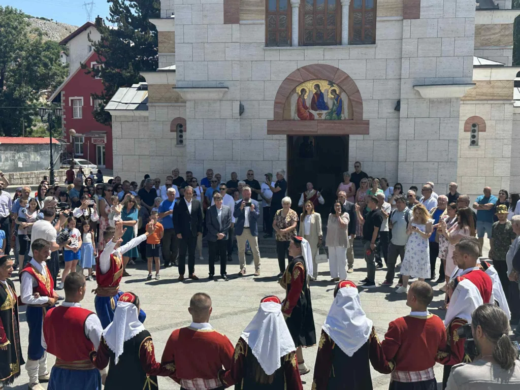 1-1024x768-jpeg Rod Blagojević posjetio opštinu Gacko