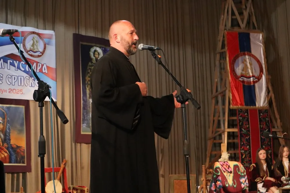 popAco-jpg U Gacku otvoren 31. festival guslara Republike Srpske