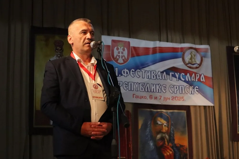 slavisa-jpg U Gacku otvoren 31. festival guslara Republike Srpske