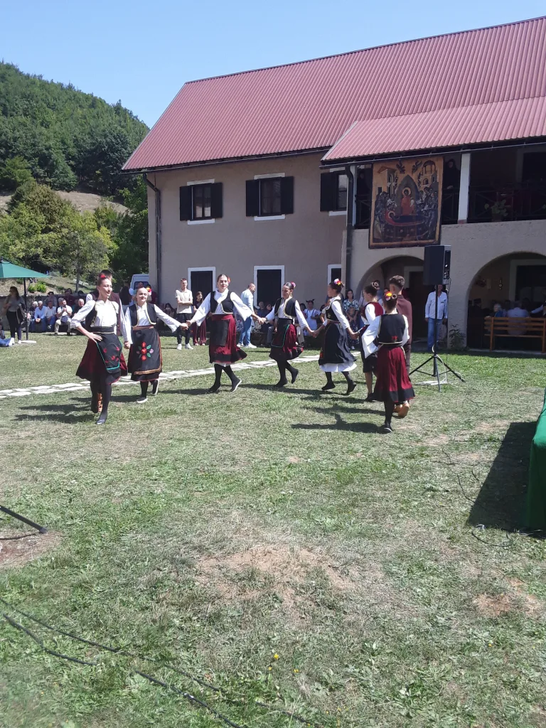 20250828_1205161-768x1024-jpg Пивски манастир прославио празник Успења Пресвете Богородице