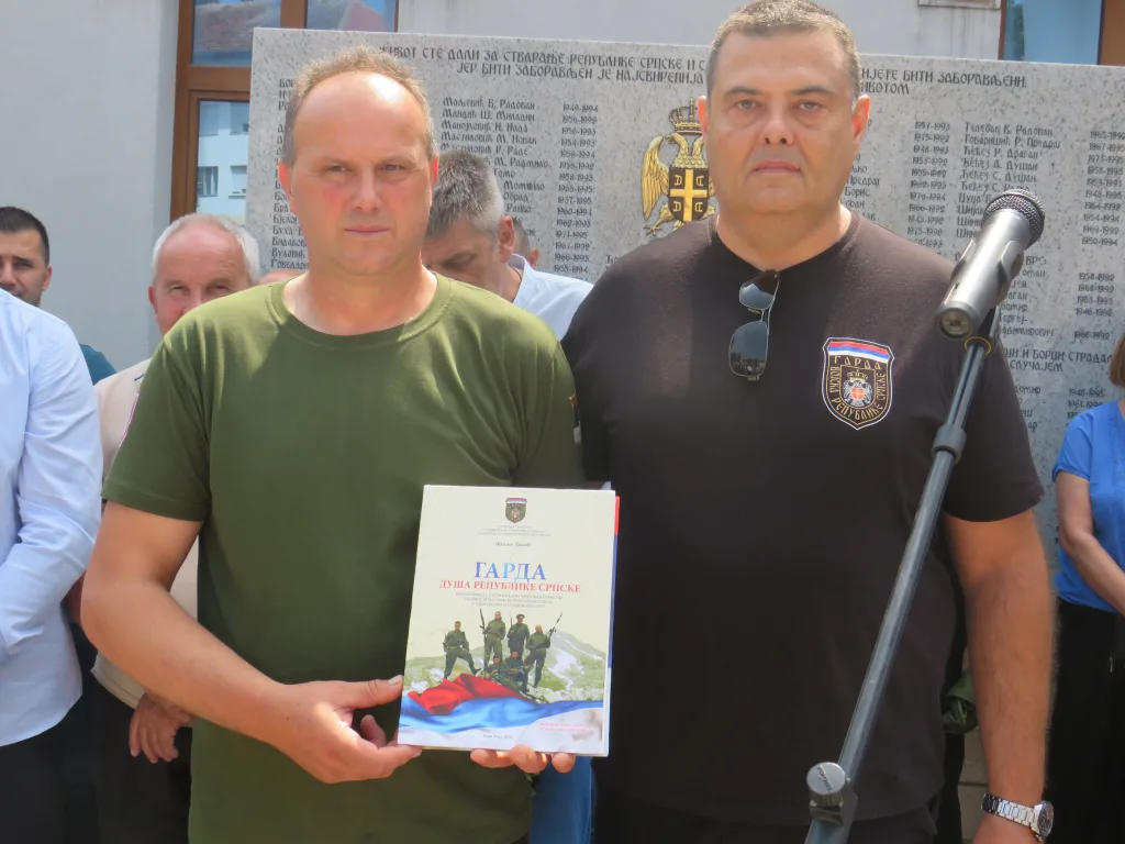 Aco-i-gardista-1024x768-jpg Obilježen Dan Gatačke brigade