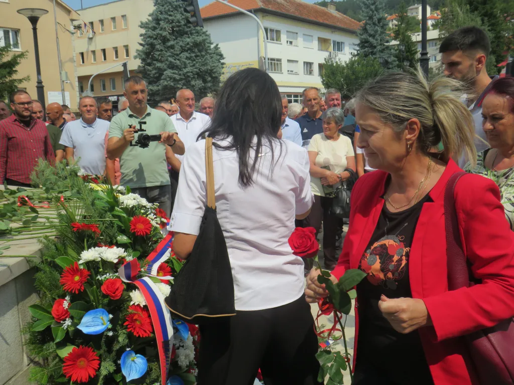 cvijece-10-1024x768-jpg Obilježen Dan Gatačke brigade