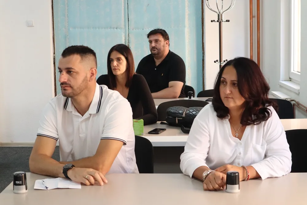 sl-2-2-jpg Potpisani ugovori sa udruženjima civilnog društva