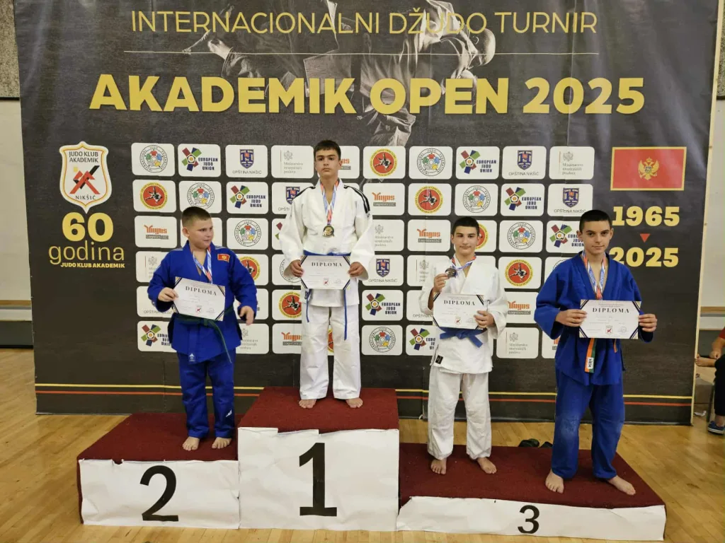 Adza1-1024x768-jpg Наши џудисти се окитили медаљама у Никшићу