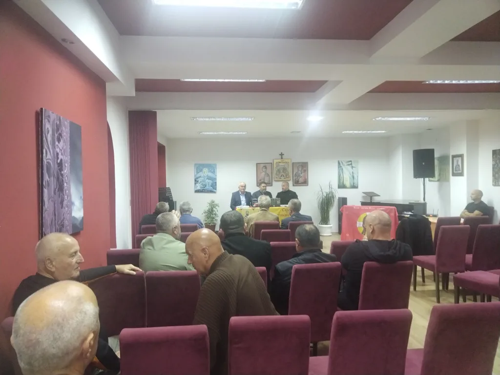 IMG_20250911_190244-1024x768-jpg Промовисана  књига „ Срби и Руси браћа по промисли Господњој“ аутора Ранка Гојковића