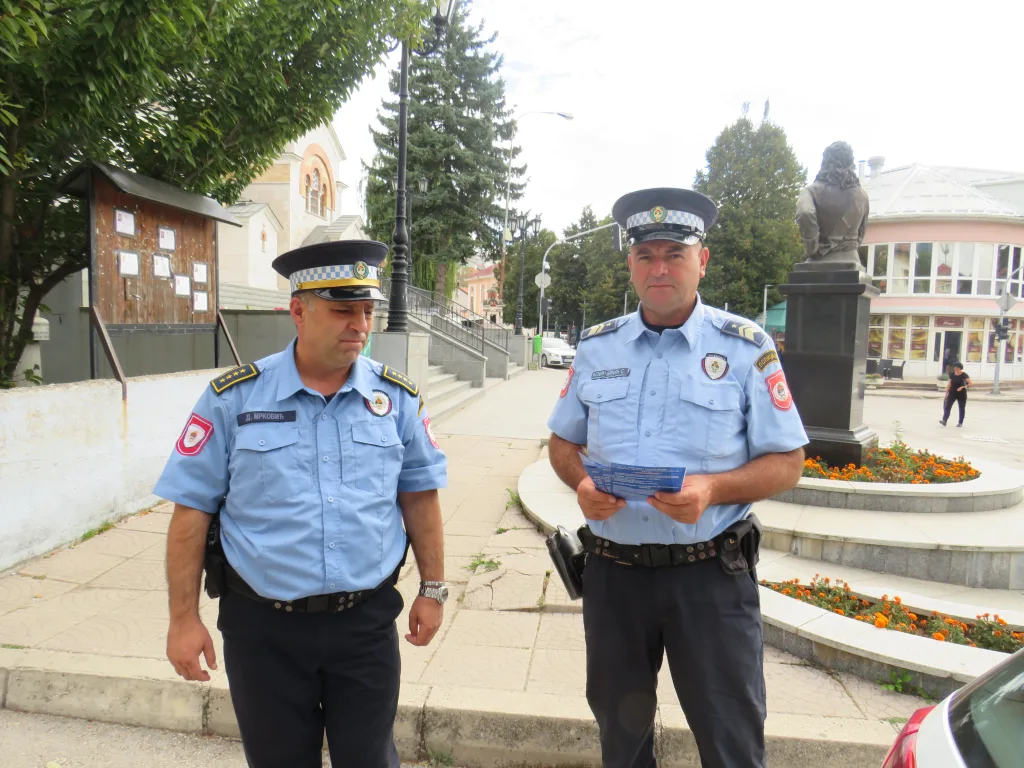 IMG_6767-1024x768-jpg У току је кампања "Региструј оружје без санкције"