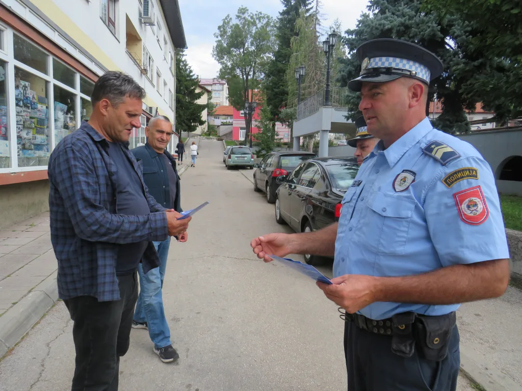 IMG_6768-1024x768-jpg У току је кампања "Региструј оружје без санкције"