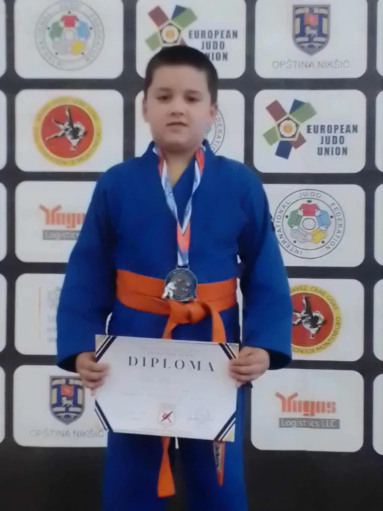 Milos1-768x1024-jpg Наши џудисти се окитили медаљама у Никшићу
