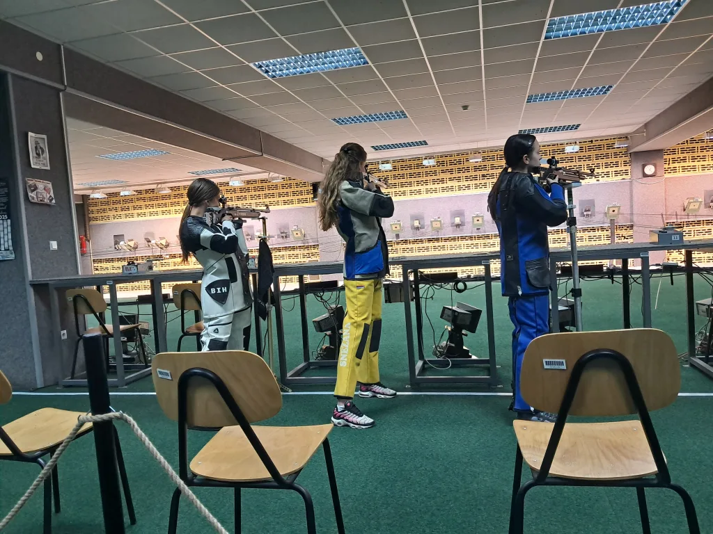 20251004_132159-1024x768-jpg Održano četvrto finalno  kolo lige kadeta BiH u streljaštvu