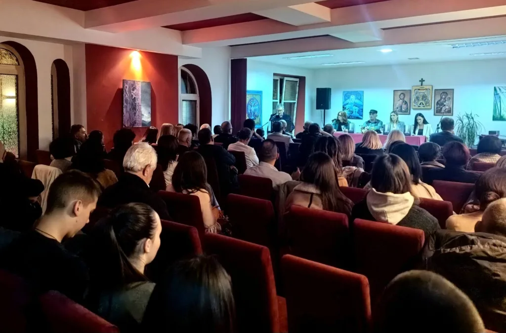 565956810_1263980658865097_1030989287476045126_n-1024x675-jpg Промовисана књига „Ако ме тражиш“ аутора Јована Братића