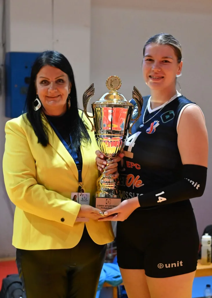 pehar-Ivana-731x1024-jpg Šampionke BiH sigurne na startu sezone