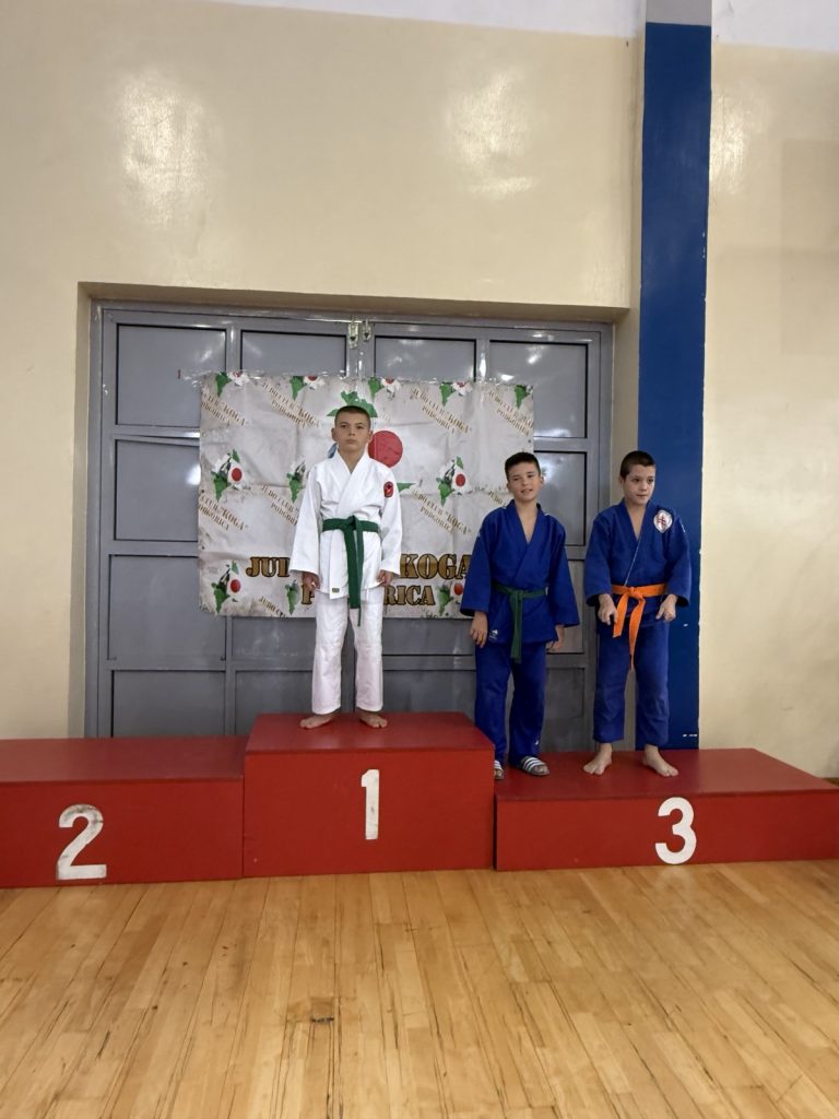 s4-768x1024 Gačani blistali u Podgorici – Devet medalja na turniru „Dr. Šćepan Simanić 2025“