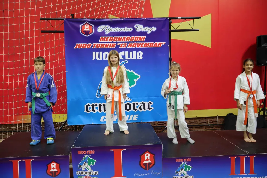 036d9493-a4a6-4137-a116-bcd1236ee24f-1024x683-jpg Гачани поново на постољу – 14 медаља на турниру у Цетињу