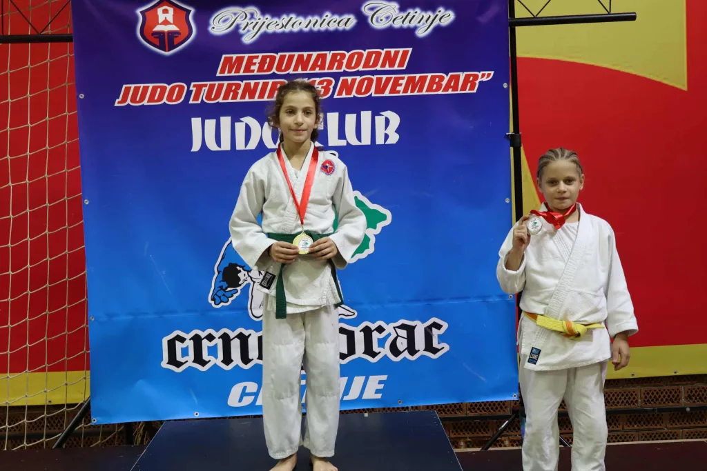 343fd886-a10d-4fb2-80d6-acaa55b57206-1024x683-jpg Гачани поново на постољу – 14 медаља на турниру у Цетињу