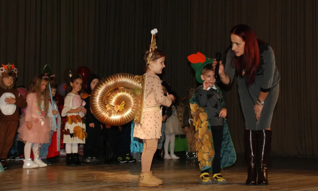 FB_IMG_1762672987258-1024x616-jpg Маскенбал  – празник маште и радости