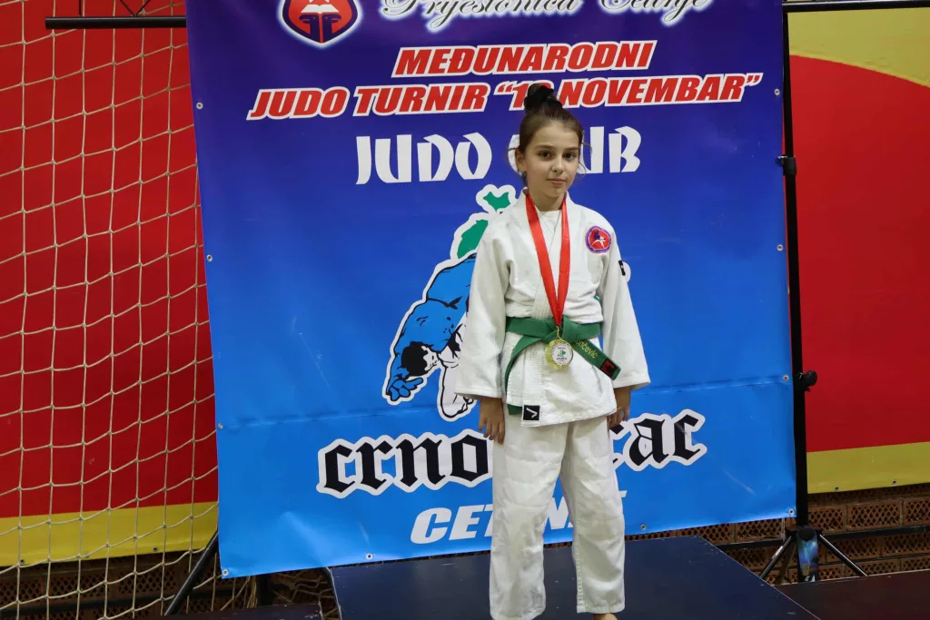 de96590d-f52e-4d6b-af39-cf1e19e68872-1024x683-jpg Гачани поново на постољу – 14 медаља на турниру у Цетињу