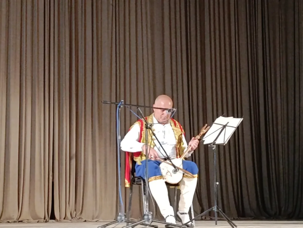 IMG-7cb4d601cef0e08849f7c7bfb1953d94-V-1024x771-jpg У Гацку одржан годишњи концерт КУД „Зеленгора“-приказана раскош српског фолклора