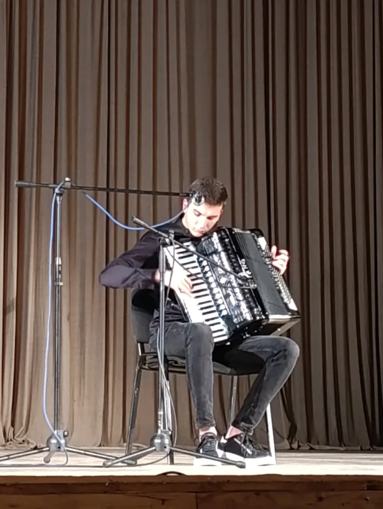 IMG-ea742eff8db4becb905e07b25c885cef-V-771x1024-jpg У Гацку одржан годишњи концерт КУД „Зеленгора“-приказана раскош српског фолклора