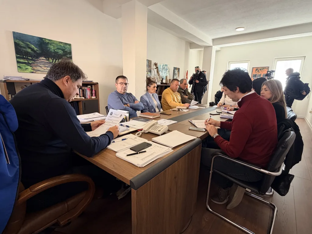 IMG_2311-1024x768-jpeg Zbog enormnog zagađenja Štab za vanredne situacije u Gacku u neprekidnom zasedanju