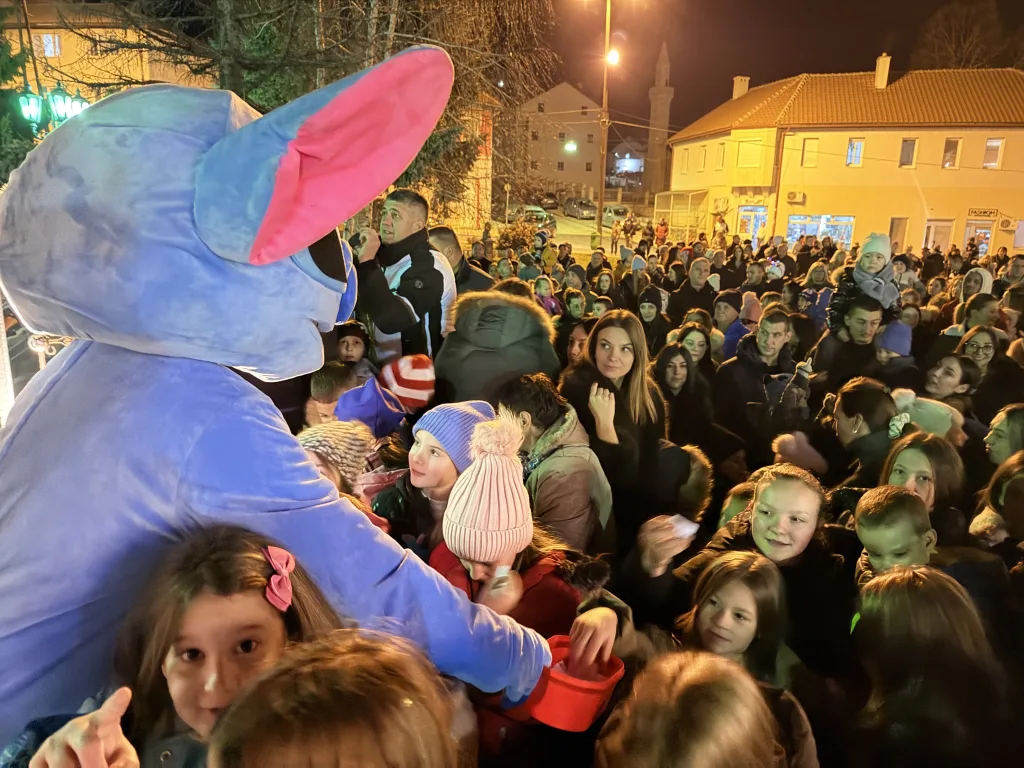 IMG_2368-1024x768-jpeg Novogodišnja čarolija donela praznični duh u Gacko