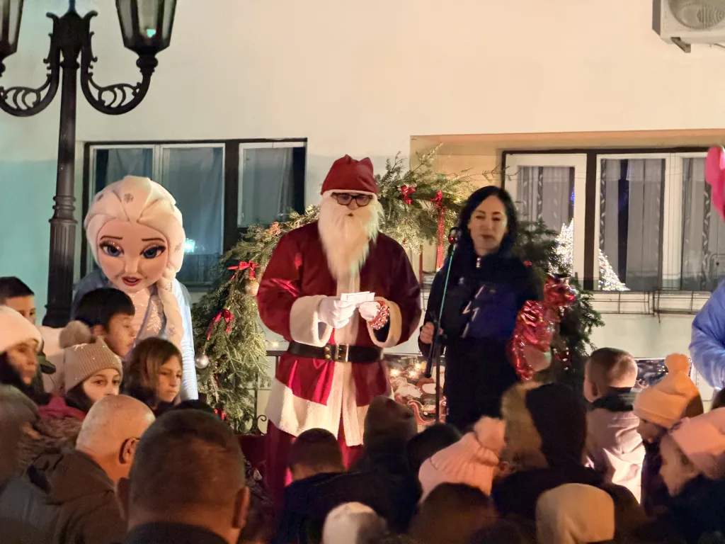 IMG_2395-1024x768-jpeg Novogodišnja čarolija donela praznični duh u Gacko