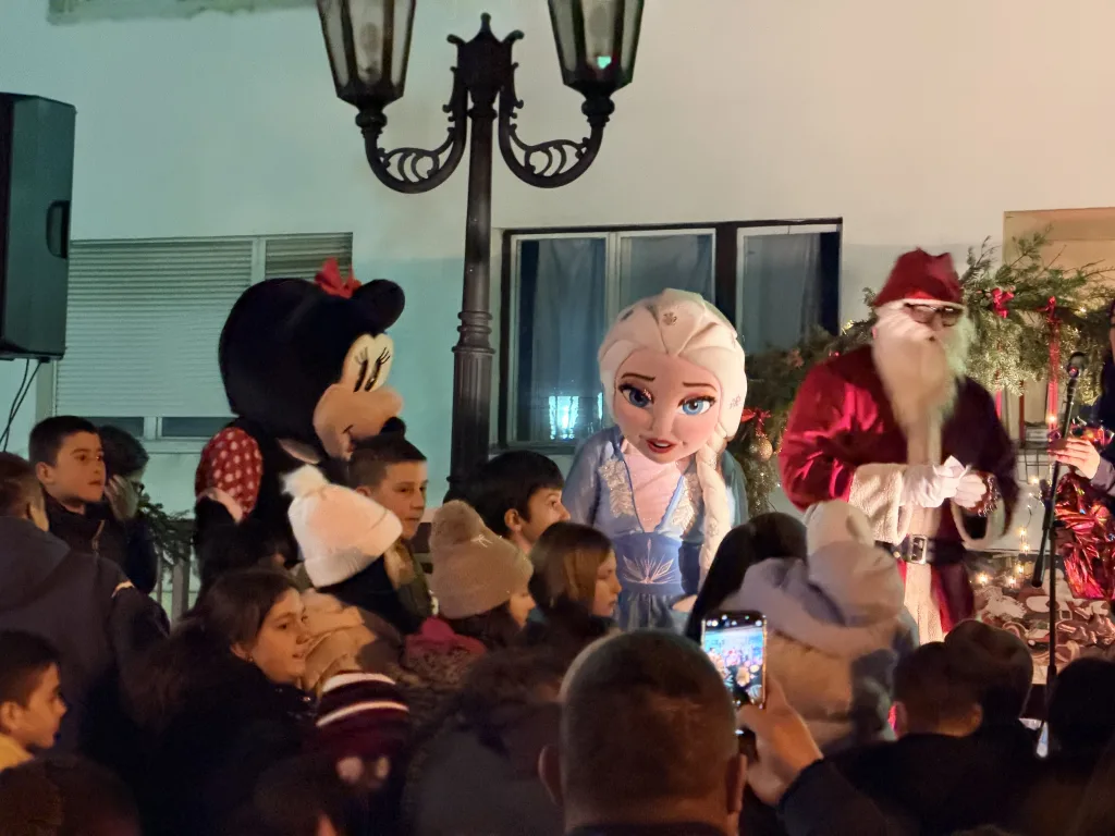 IMG_2396-1024x768-jpeg Novogodišnja čarolija donela praznični duh u Gacko