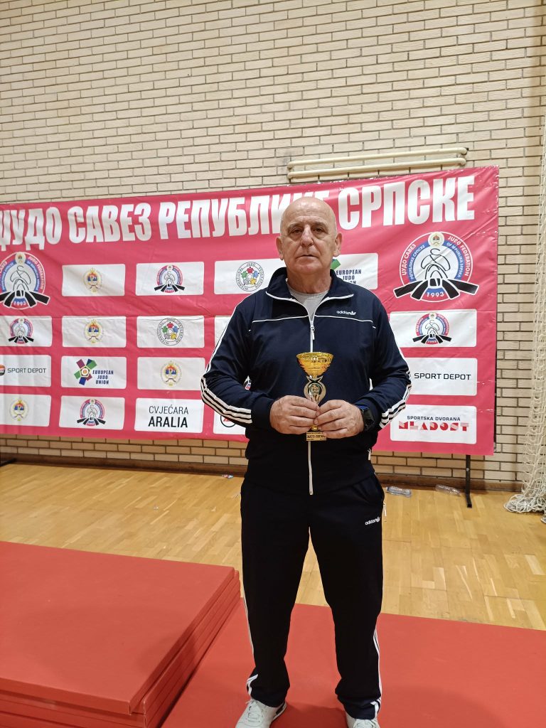 d5428620-2b8f-4104-bf64-aba2281823bd-768x1024 Mladi džudisti Gacka vicešampioni Republike Srpske u kategoriji poletaraca i poletarki