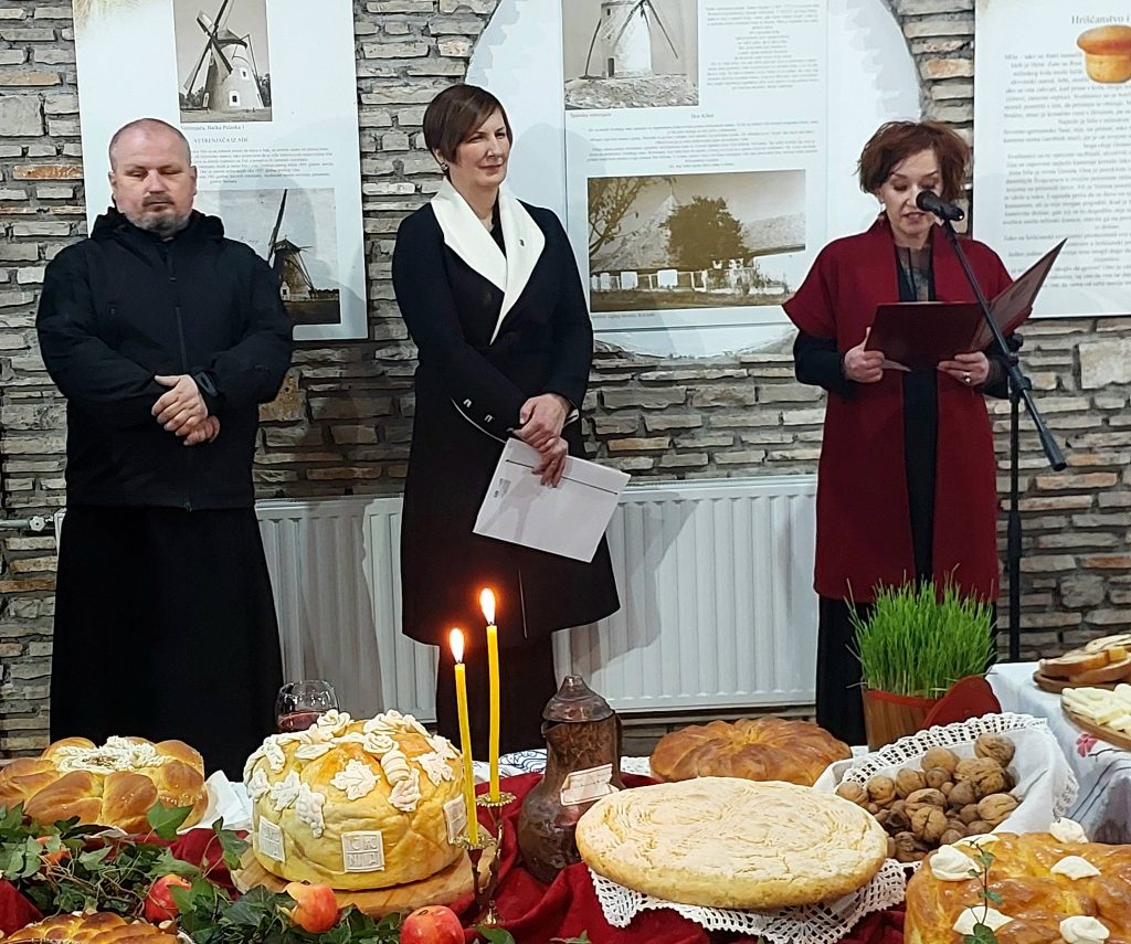 sasa-jelena-gordana-1024x855 U Gacku održan Festival božićnog kolača „Česnica“