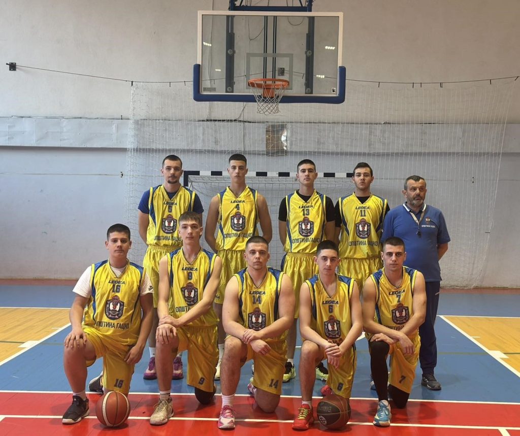 1000006772-1024x859 Prvo mjesto u Hercegovini za srednjoškolce u košarci vodi ih na Republičko takmičenje u Doboju