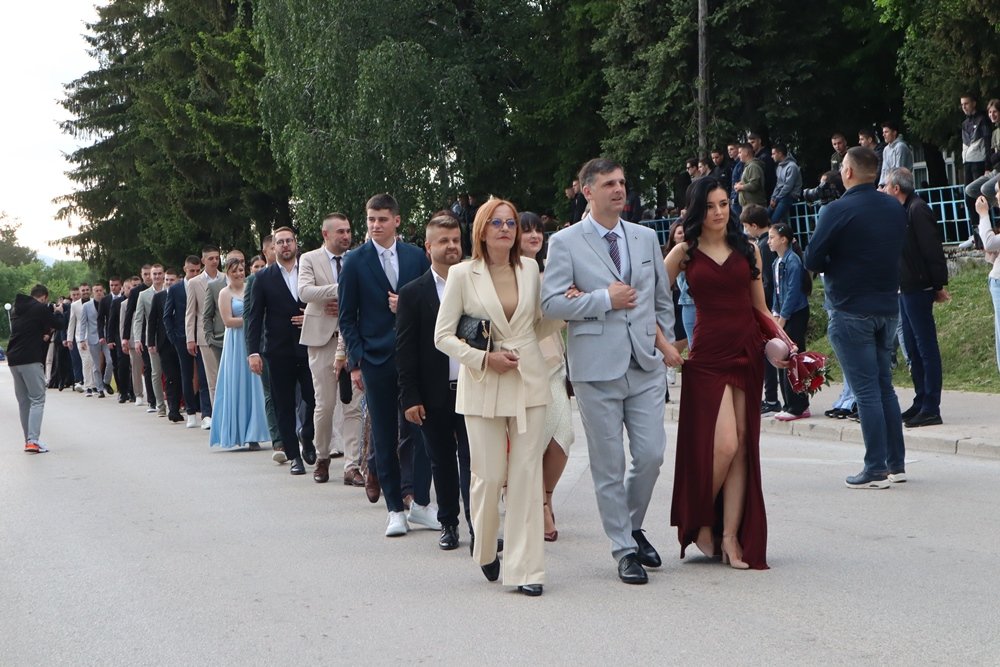 IMG_4115 Defile ljepote i mladosti ukrasio ulice Gacka