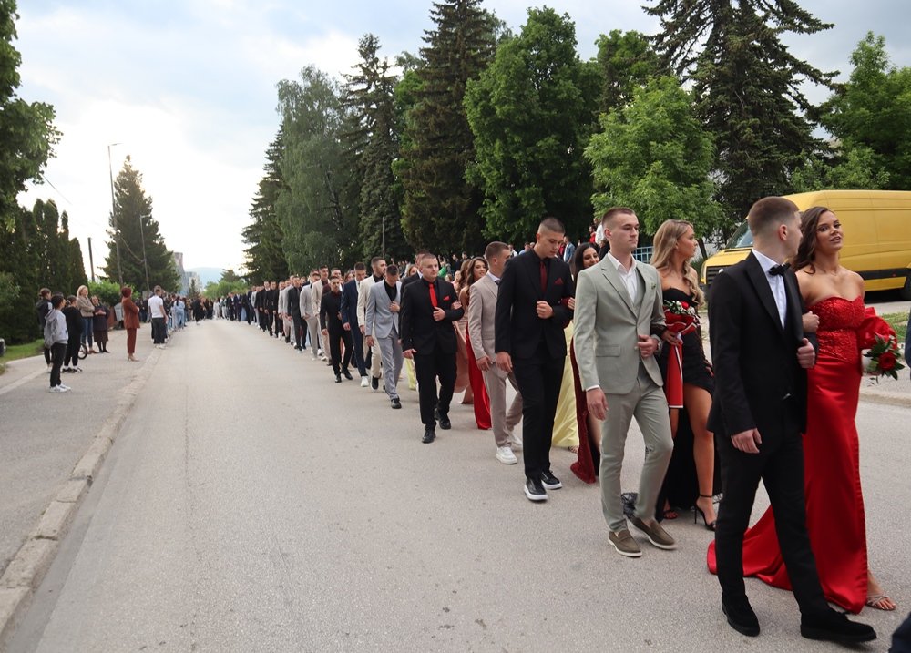 IMG_4126 Defile ljepote i mladosti ukrasio ulice Gacka